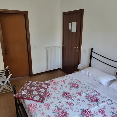 Marco - Con Bagno Privato Vicino Al Centro Апартаменты *